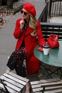 RED HOT // BOW BAG Louise Ebel, People Street, Atlantic Pacific, Look Retro, Bow Bag, Fashion Sites, Womenswear Fashion, Autumn Outfits