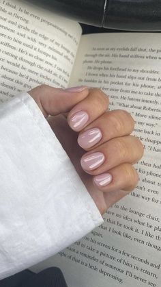 Classy Short Nails, Short Summer Nails, Chic Manicure, Classy Nail Art, Pink Emerald, Purple Details, Get Ready For Summer, Pastel Nails, Classy Nails