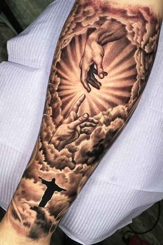 Elegancia Tatuada: Estilo y Clase en la Piel #EleganciaTatuada #TatuajesMasculinos #EstiloEnTinta #InkHombres #TatuajesElegantes Clouds Tattoo For Men, Angel Tattoo Arm, Time Piece Tattoo, Angel Sleeve Tattoo, Mother Mary Tattoos, Inside Of Arm Tattoo, Jesus Tattoo Design, Memorial Tattoo Ideas, Tattoo Font For Men