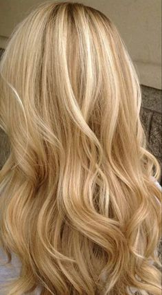 Warm Blonde Hair, Hair Styles For Long Hair, Perfect Blonde Hair, Bright Blonde Hair, Styles For Long Hair, Blonde Hair Transformations, Hairstyle Examples, Aesthetic Hairstyles