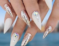 Lips Gloss, Nail Hacks, Natural Acrylic Nails, Hair Boutique, Games Ideas, Glitter Gel Nails, Pretty Nail Designs