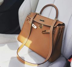 Kelly Hermes, Tods Bag, Cute Luggage, Fall Handbags, Hot Bags, Girly Bags, Women Leather Backpack