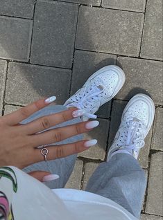 Black Vans Outfit Slip On, White Airforces Outfits, White Airforces Outfit, White Airforce Outfits, Airforce Aesthetic, Airforce 1 Outfit, Black Vans Outfit, Forces Outfit, Outfit Sweatpants