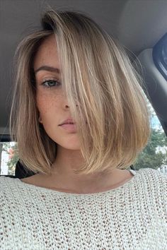 We break down bobs for every hair texture, face shape, and lifestyle. Photo by @vivabenard 90s Bob, Modern Bob Haircut, The Lob, Sleek Bob Hairstyles, Bob Haircut Ideas, Short Blonde Bobs, Modern Bob, Trendy Bob Hairstyles