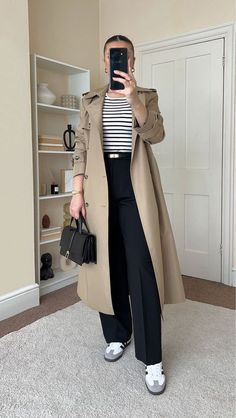 Winter Fashion Outfits Work Casual, Airport Outfit With Blazer, Sambas Adidas Women Outfit Dress, Sambas With A Dress, Fall Outfits With Sambas, Winter Outfit Inspo Casual, Winter Outfit Old Money, Casual Winter Outfits 2024, Winter Office Looks