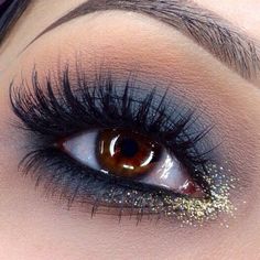 . Grey Makeup, Eyes Ideas, Eye Makeup Styles, Eyeshadow For Brown Eyes, Magical Makeup, Formal Makeup, Makeup Board