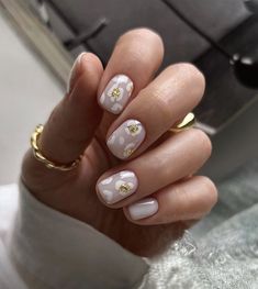 Natural Gel Nails, Elegant Manicure, Summer Gel Nails, Cute Short Nails, May Nails, Fantasy Nails, Cute Summer Nails, Short Nail Designs