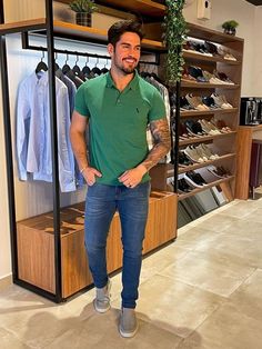 Formal Fashion Outfits, Fashion Outfits Ideas, High Fashion Men, Mens Summer Outfits, Formal Fashion, Polo Shirt Colors, Men Fashion Casual Shirts