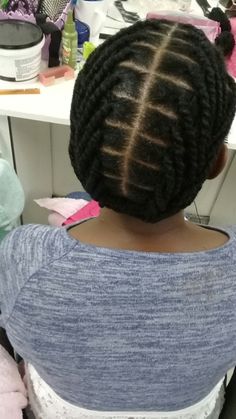 African Wool Thread Hairstyles, Magodi Mabhanzi Hairstyles, Wool Thread Hairstyles, Threading Hairstyles African Hair, Brazilian Wool Hairstyles Twist, Wool Plaiting African Hair, Hair Twist Styles Natural, Twist Styles Natural Hair, African Threading Hairstyles