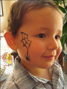 Kids Halloween Face, Spider Face Painting, Maquillage Halloween Simple, Web Face, Spider Face