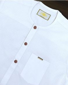 Atiku Style For Men, White Senator Styles For Men, African Men Fashion Shirts, Senator Styles For Men, Men Pants Pattern, Agbada Design, Senator Styles, T Shirt Sewing Pattern