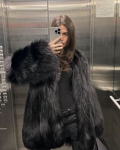 Long Black Fur Coat Outfit, Faux Fur Coats Outfit, Filler Pics, Monochrome Aesthetic, Black Fur Coat, Outfits To Copy, Fall 23