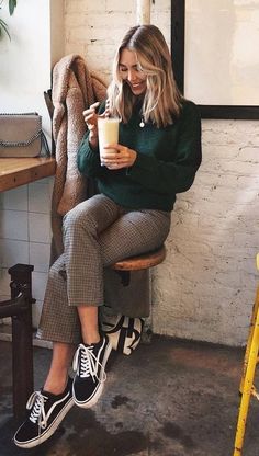 How To Wear Vans, Vans Outfit, Trik Fotografi, Winter Mode, 가을 패션, Looks Vintage