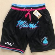 ✿✿JUST★DON Miami Heat Throwback NBA Shorts Heat Basketball, Vice City, City Shorts, Baggy Pants, Miami Heat, Shorts Black