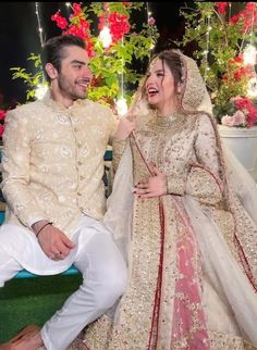 The 'Pawri Ho Rahi Hai' Girl, Dananeer Mobeen Dolls Up As A Bride, Netizens Wonder If She Is Married Pakistani Bridal Dress, Couple Wedding Dress, Pakistani Drama, Latest Bridal Dresses, Pakistani Wedding Outfits, White Maxi Skirts, Pakistani Fancy Dresses, Beautiful Pakistani Dresses, Pakistani Bridal Dresses