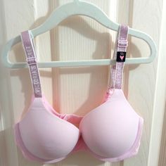 Victoria's Secret T-Shirt Push-Up Full Coverage Soft Pink Bra Size 32c Nwt Bra Excellent Condition No Flaws Vs Bras Push Up, Pink Bras, Vs Pink Bras, Vs Bras, Cute Everyday Outfits, Pink Bra, Clothes Ideas, Shopping Spree, Vs Pink