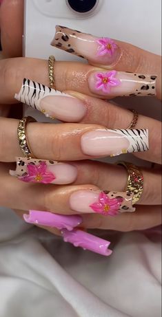 Different Nail Design Each Finger, Pretty Pink Almond Nails, Pink Tiger Print Nails, Xxl Square Nail Designs, Cheetah And Pink Nails, Long Square Nails Designs Ideas, Puerto Rico Vacation Nails, Nails Design Leopard, Nail Inspo For Vacation