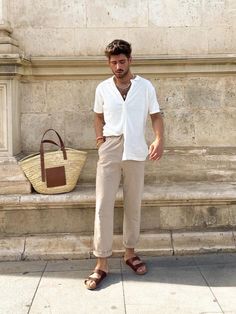 Old Money Sandals Men, Summer Outfits Men Beach, Resort Wear Men, Best Sandals For Men, Aesthetic Male Outfits, Vacation Outfits Men, Spain Style, Beach Outfit Men, Jungle Resort