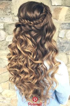 vintage wedding hairstyle 43 Beautiful Wedding Hairstyles Ideas For Curly Hair « Beauty MY vintage wedding hairstyle Wedding Hairstyles Curls, Curled Wedding Hair, Braided Crown, Down Wedding Hairstyles, Curly Hair Beauty, Half Up Half Down Wedding, Hairstyles Curls, Curly Wedding Hair, Wedding Hairstyles Bride