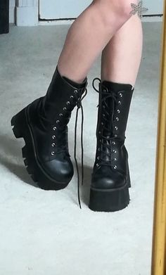 Boots Demonia, Robin Arellano, Demonia Shoes, Chunky Shoes, My Shoes, My Girlfriend