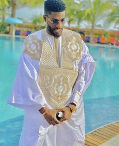 Agbada Styles Men Wedding, Agbada Outfit, Nigerian Men Fashion, African Wear Styles For Men, African Attire For Men, African Dresses Men, African Shirts For Men