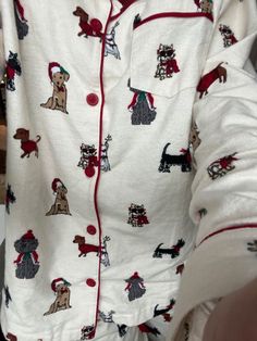 Christmas Pijama Aesthetic, Cute Holiday Pajamas, Christmas Pj Aesthetic, Pajama Set Christmas, Christmas Pjs Aesthetic, Cute Christmas Pjs, Winter Pijama, Christmas Pajamas Aesthetic, Aesthetic Winter Christmas