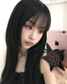 Fashion Technology, Cool Makeup Looks, Haircuts For Medium Hair, American Beauty, Pretty Makeup, Cute Makeup, Ulzzang Girl, Makeup Inspo