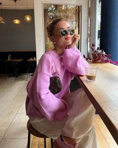 Look Rose, Pullover Mode, Comfortable Sweater, Stylish Sweaters, Knitwear Fashion, Chic Outfit, Grunge Style, Chunky Knits Sweater, Looks Style