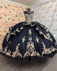 ANGELSBRIDEP Glittering Princess Quinceanera Dresses Black Gold Applique Sweetheart Vestidos De 15 Black Quince Dress, Gold Sweet 16 Dresses, Gold Quince Dress, Gold Quinceanera Dresses, Black Quince Dresses, Gold Quinceanera, Quinceanera Dresses Black, Birthday Gown, Birthday Sweet 16