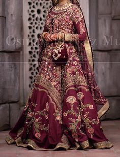 Pakistani Wedding Decor, Asian Clothes, Desi Wedding Decor, Desi Fashion Casual, Bridal Lehengas, Pakistani Bridal Dresses, Designer Party Wear Dresses, Bridal Dress Design