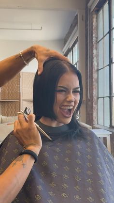 LINH PHAN | SALT & PEPPER BOB 🖤🤍 look at that smile! A beautiful bob on natural gray hair 😁 using @hanzonation NEW HH-O for the cut and @babylissprousa... | Instagram Silver Hair