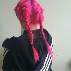 Hot Pink Hair, Dyed Hair Inspiration, Bright Hair, Scene Hair, Hair Color And Cut, Dye My Hair, Hair Dye Colors, Cut My Hair, Hair Inspo Color