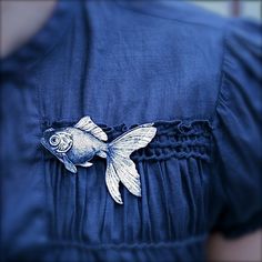 Sparrow Hawk, Ravenclaw Aesthetic, Clothing Details, Black And White Illustration, Look Vintage, Vintage Aesthetic, Goldfish, Blue Hues