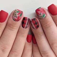 Buffalo Check Nails, Poinsettia Nails, Check Nails, Plaid Nails, Buffalo Check Plaid, Christmas Nail, Christmas Nail Art, Buffalo Check, Holiday Nails