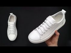 Shoe Lace Patterns For 5 Holes, How To Put Shoelaces On A Shoe, How To Tie Converse, Shoe Ties Styles, Shoelace Tying, Lace Your Shoes, Fred Perry Shoes, How To Tie Laces