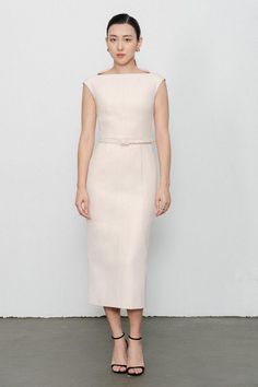 Margaret Sheath Boat Neck Polycotton Midi Dress Meghan Markle Outfits, Business Dress Women, Bow Tie Dress, Mean Blvd, Chiffon Midi Dress, A Line Shorts, Business Dresses, Grey And Beige, Stylish Dresses