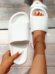 Cute Slides, White Slippers, White Slides, Dr Shoes, Preppy Shoes, Fashion Top Outfits, Women Slides