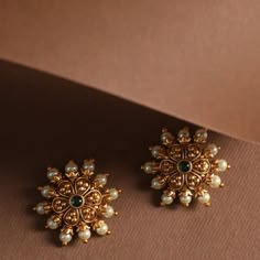 Sofia Pearl Antique Earrings Pearl Sets Jewellery Indian Gold, Locket Design, Antique Necklaces Design, New Gold Jewellery Designs, Gold Earrings Models, Modern Gold Jewelry, Antique Jewellery Designs, Gold Bridal Jewellery Sets