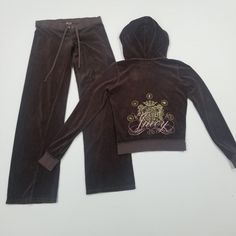 Look what I just found on Depop 🙌 https://depop.app.link/ZyybSKUgRub Juicy Couture Clothes, Logo Y2k, Juicy Couture Tracksuit, Vintage Juicy Couture, Brown Pants, Tracksuit Set, Cozy Outfit, Cute Fits