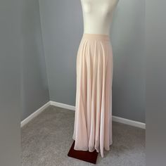 Lucy Paris Blush Maxi Skirt Size Small Never Worn Like New Accepting Reasonable Offers Chic Flowy Pink Skirt, Chic Peach Skirt For Spring, Chic Pink Stretch Maxi Skirt, Elegant Flowy Pink Bottoms, Pink Party Skirt With Elastic Waistband, Elegant Long Pink Skirt, Pink Elegant Relaxed Fit Maxi Skirt, Elegant Pink Maxi Skirt With Relaxed Fit, Elegant Pink Lined Maxi Skirt