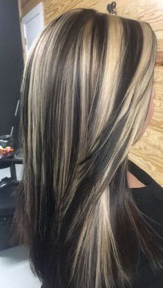 Blond Highlights Ideas, Chunky Highlights Asian, Blonde And Brown Chunky Highlights, Dark Brown Hair With Blonde Highlights Medium Length, 2000 Hair Color, 90s Hair Color Trends, Natural Hair Colors, Vacation Hair