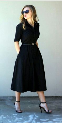 best-casual-dresses-for-40-year-old-women How To Wear Belts, Sukienki Maksi, Best Casual Dresses, Wear Black Dresses, Graduation Style, Inspired Outfits, Mode Vintage, Office Outfits, Work Fashion