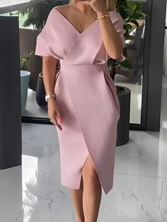 An exclusive offer for you——Affordable prices at Stylewe store, SPU: 1EDR3UCB14, Color: Pink, Neckline:Cross Neck, Activity:Wedding. Boatneck Dress Classy, Tight Midi Dress, Midi Gown, Midi Gowns, Elegant Dresses Short, Cross Neck, Elegant Dresses Classy, Summer Elegant, Plain Dress