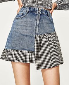 Imagen 2 de FALDA DENIM CUADROS de Zara Vestiti In Jeans, Ropa Upcycling, Button Down Denim Skirt, Rok Mini, Denim Ideas, Skirt Denim, Upcycle Jeans, Denim Diy, Spring Fashion Outfits