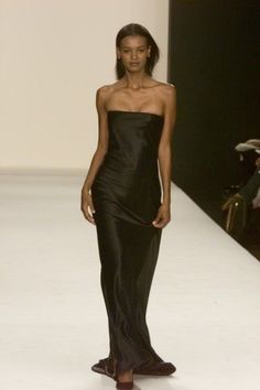 Ralph Lauren Fashion Show, Ralph Lauren Runway, 90s Minimalism, Ralph Laurent, Ralph Lauren Fall, 90s Runway Fashion, Runway Fashion Couture, Ralph Lauren Dress, 2000s Fashion