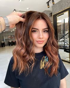 Rambut Brunette, Ginger Hair Color, Hair Color Auburn, Hair 2024, Hair Done, Brown Hair Balayage, Brown Balayage, Balayage Brunette, Auburn Hair