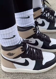 Such a fun colorway to create outfits with Latte Outfit, Swag Sneakers, Jordan 1s Outfit, Jordan Outfit, Preppy Summer Outfits, Nike Jordan Retro, Streetwear Shoes, Shoe Inspo