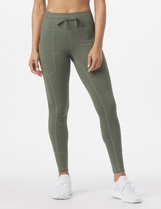 Utility pant meets legging! Pockets and a drawstring waist provide the practical features of pants, while a high waist and compressive fit give it all the qualities of your favorite leggings. Finished with FORMA101™ RIB side panels providing an an intricate textured look. These bottoms are all about fashion, function, and performance! Street Leggings, Cargo Leggings, Tapered Sweatpants, Animal Print Leggings, Color Block Leggings, Athletic Gear, Utility Pants, Blue Leggings, Leggings Design