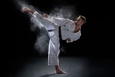 Karate Images, Karate Photos, Karate Kumite, Karate Suit, Martial Arts Photography, Kids Karate, Karate Kick, Karate Belt