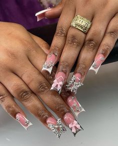 Performance Nails, Pink And Silver Nail Designs, Birthday Nail Set Ideas, Nail Set Ideas, Birthday Nail Set, Unusual Nail Designs, Silver Acrylic Nails, Ashley Murphy, Cartoons Movies